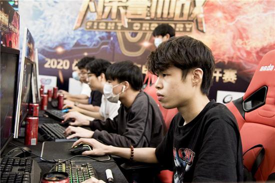 的人生经历 的人生经历