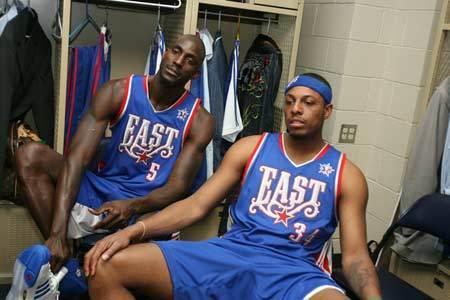 的中距离与 的中距离与