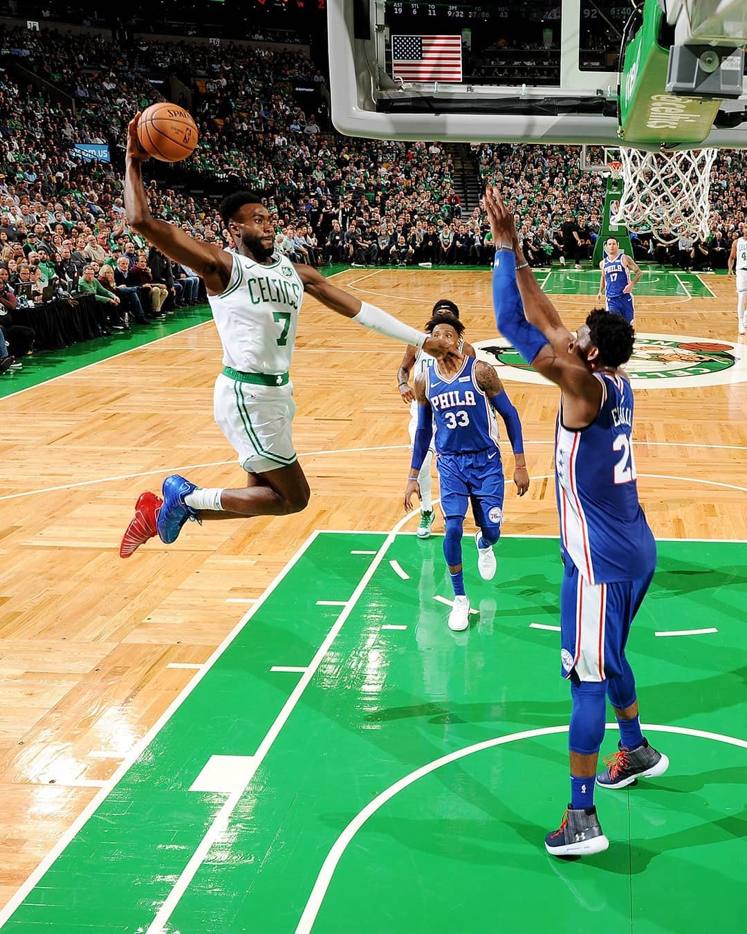 向替补席 向替补席